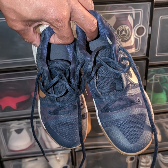 Nike's (Sz 1) - Picture 6 of 16